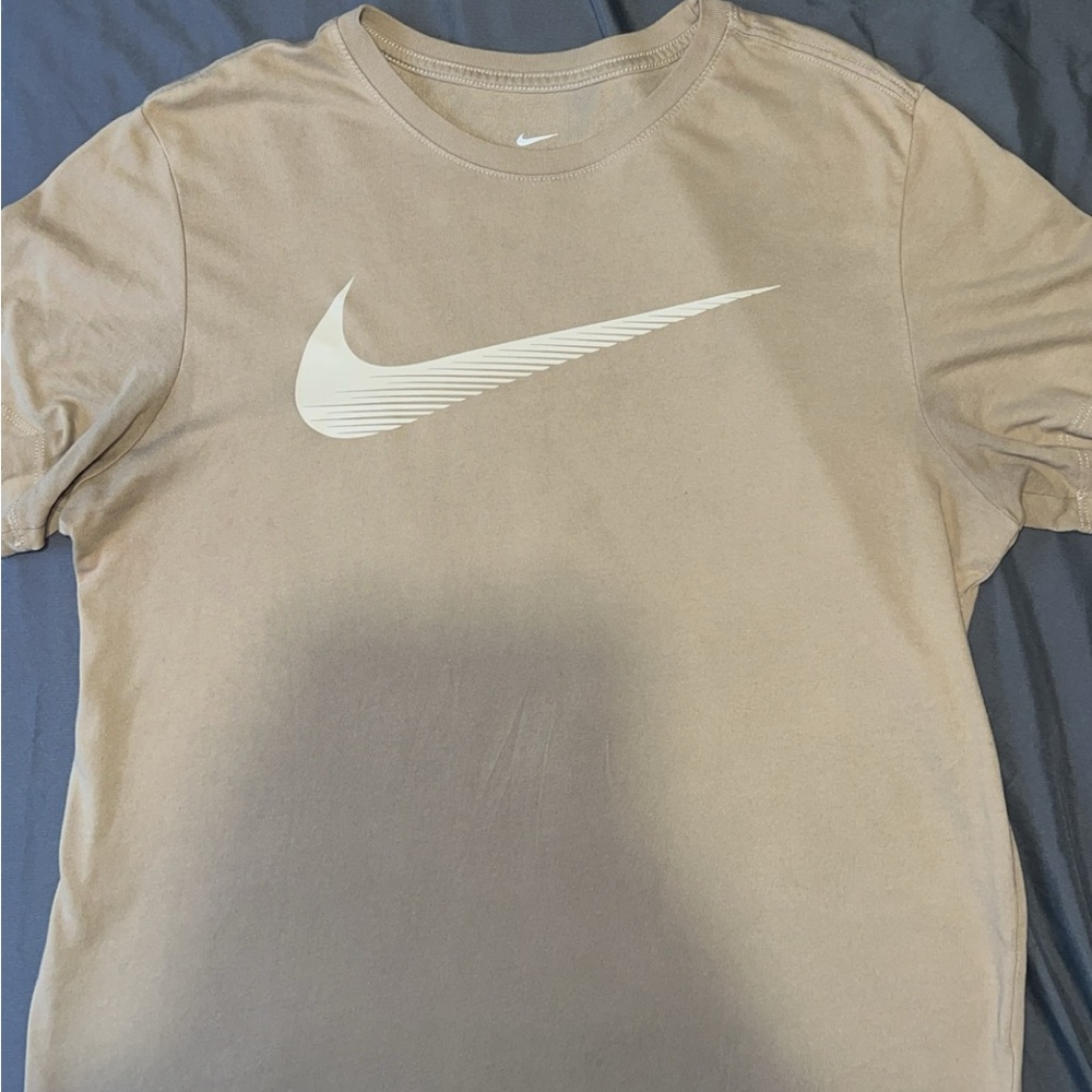 Nike T-shirt